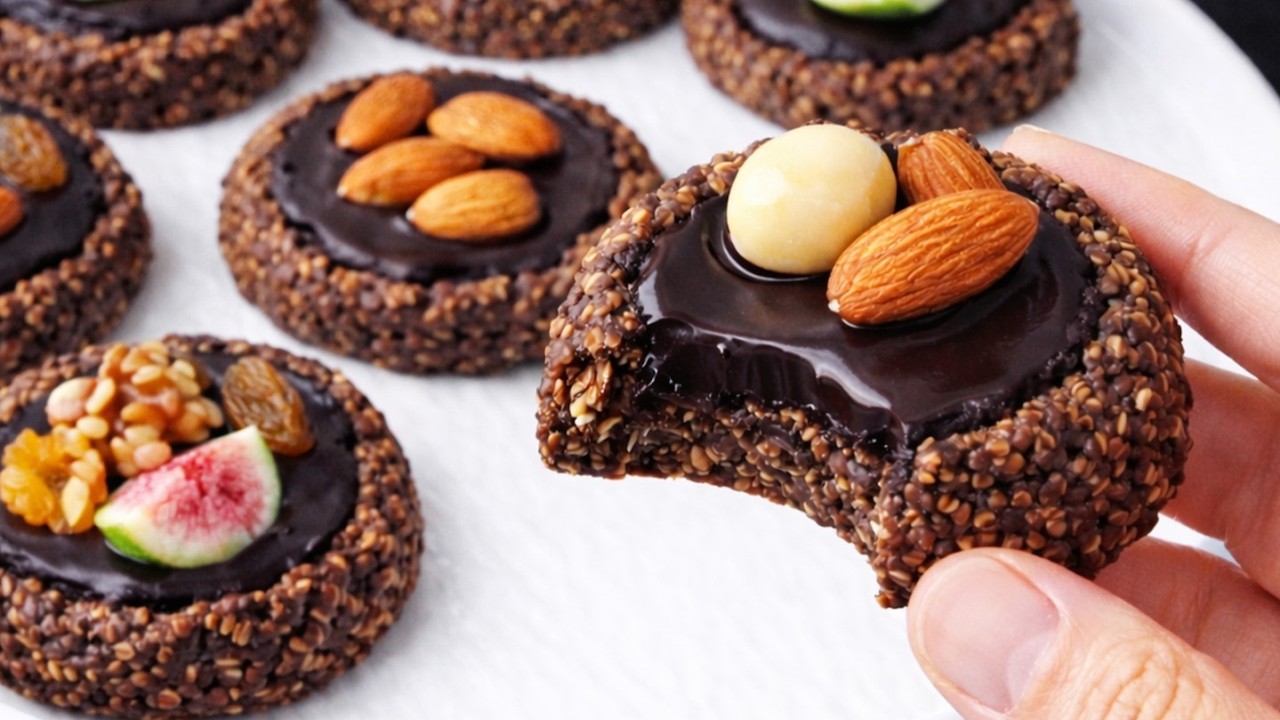Easy 4-Ingredient Peanut Butter Cookies | No Flour, No Sugar, No Eggs!