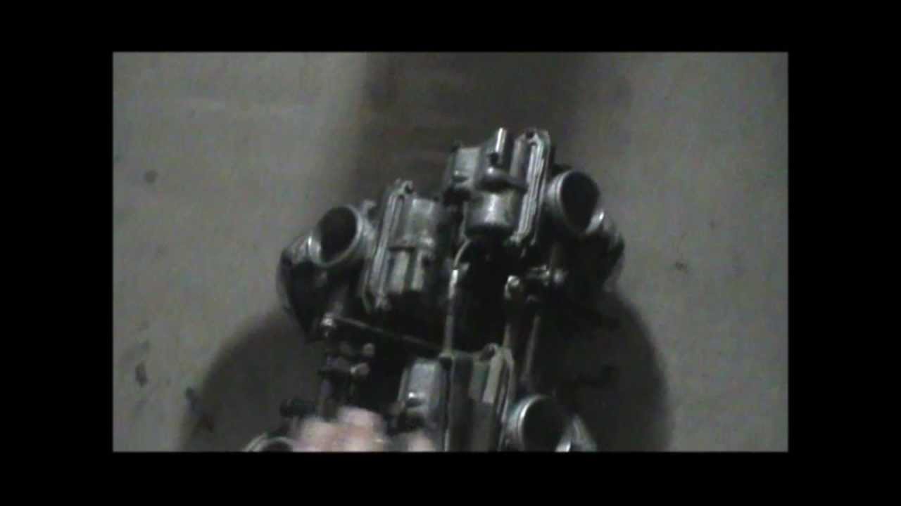 VF1000F carbs install on a VF1000R