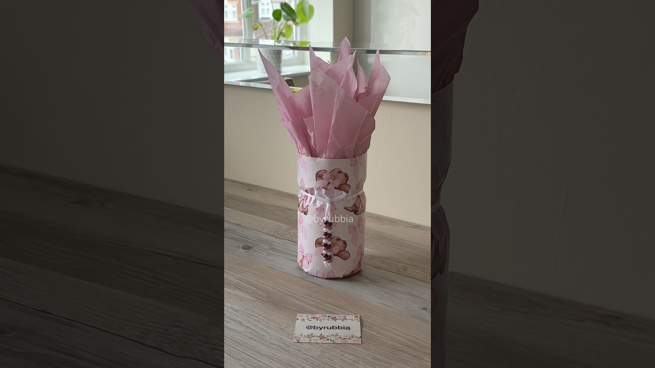 Prettiest way to gift a candle, no box needed! 