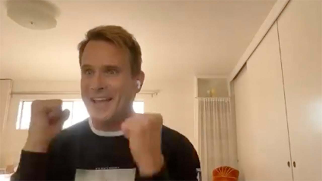 2 Minute Hot Seat Game - Heartland Actor Gabriel Hogan Plays Rave It Up's Game