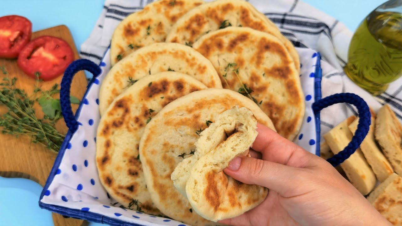 Moi, pufoase, gustoase, framantare 3 minute si fara cuptor. Turte / lipii de casa, la tigaie