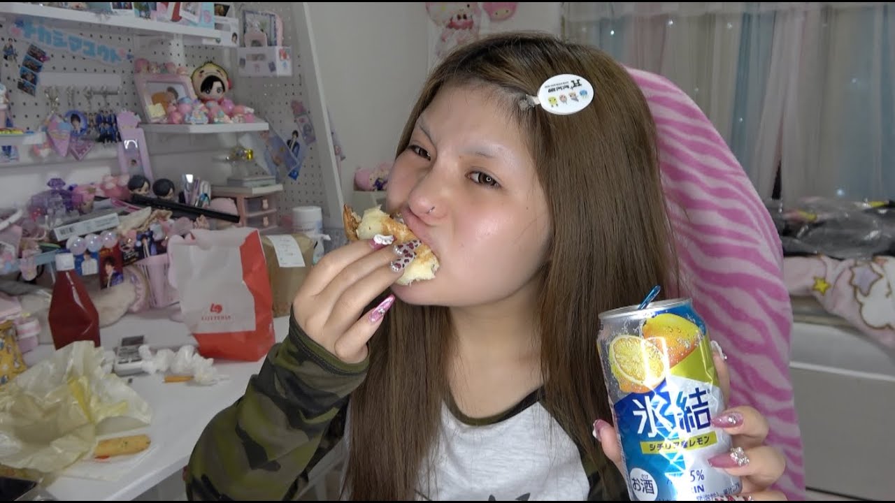 昼から酒とカロリー持って喋るぞ