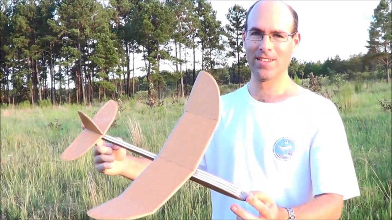 Best Foamboard Chuck Glider Ever: The Sweepette Foamie!