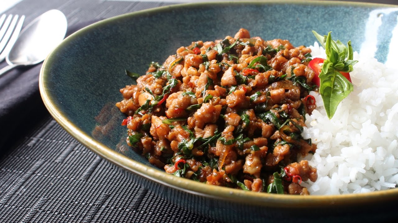 Spicy Thai Basil Chicken (Pad Krapow Gai) - How to Make Spicy Basil Garlic Chicken