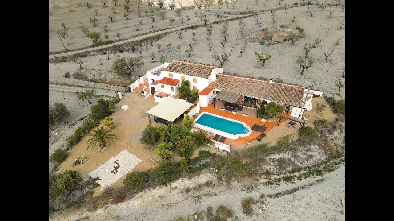 Spanish Property Choice Video Property Tour - Cortijo A1430, Albox,  Almeria, Spain. 349,950€