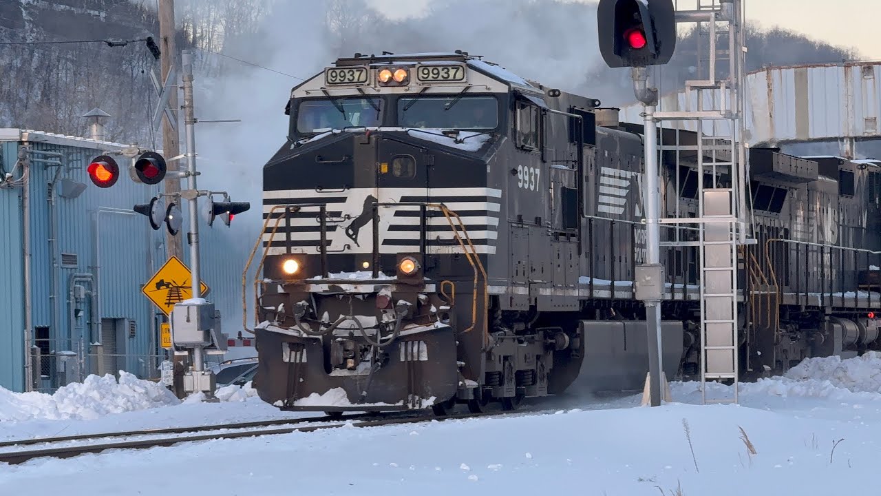 NS 9937 leads a solid NS 64K through Springdale, PA!