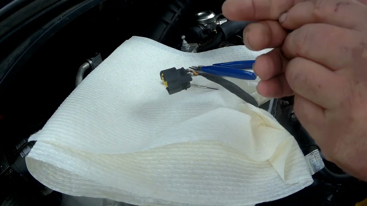 2013 Hyundai Veloster 6spd Turbo  replacing broken coil connectors