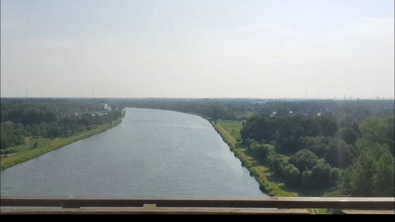 Fahrt auf der Rendsburger Schleife - Ride on the Rendsburger Loop