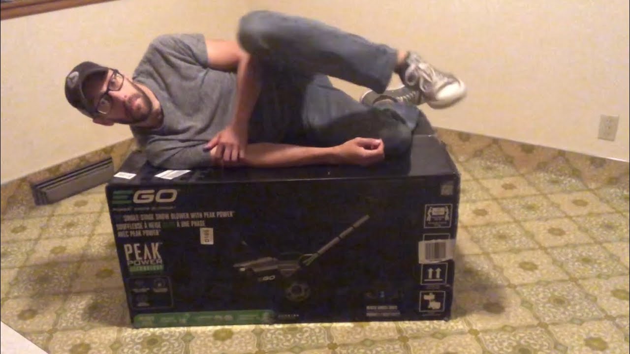 EGO SNT2130 / SNT2134 Power+ Snowblower [unboxing / first impressions]