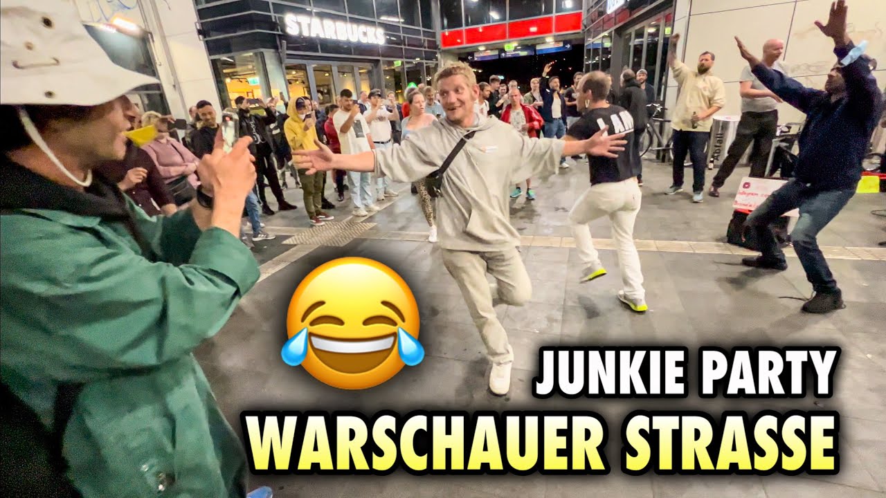 Gro&szlig;e STREET PARTY in Friedrichshain! 🤯🔥 Berlin Nightlife