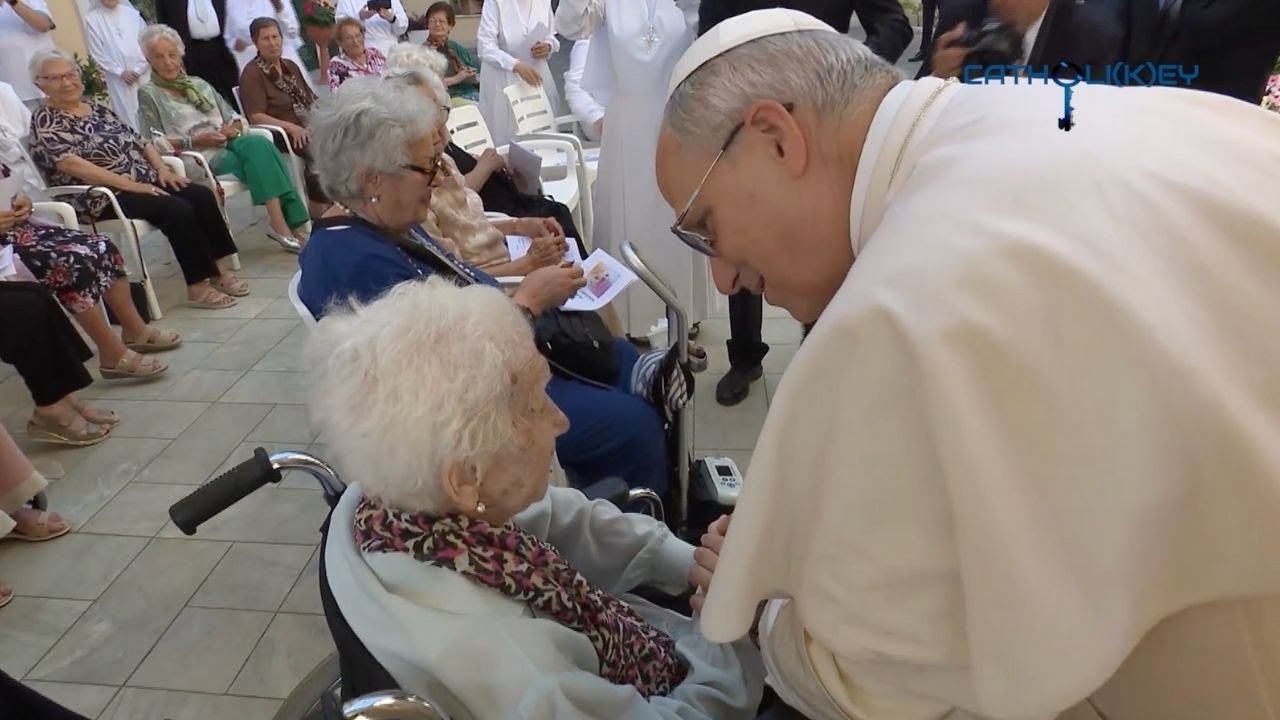 Papa Leone XIV visita una casa di riposo per anziani: &ldquo;Voi siete segni di speranza&rdquo;
