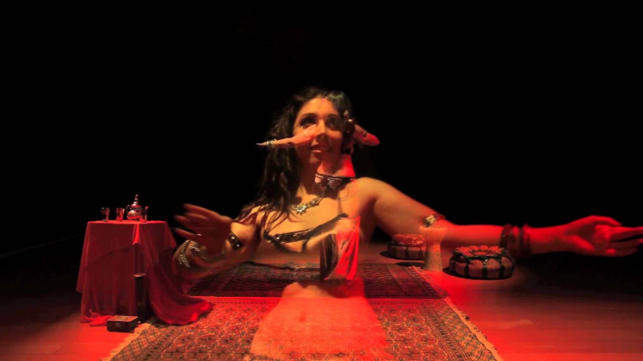 Ananda Búcari - Danza Tribal Fusión - Videoclip Tango Roxanne