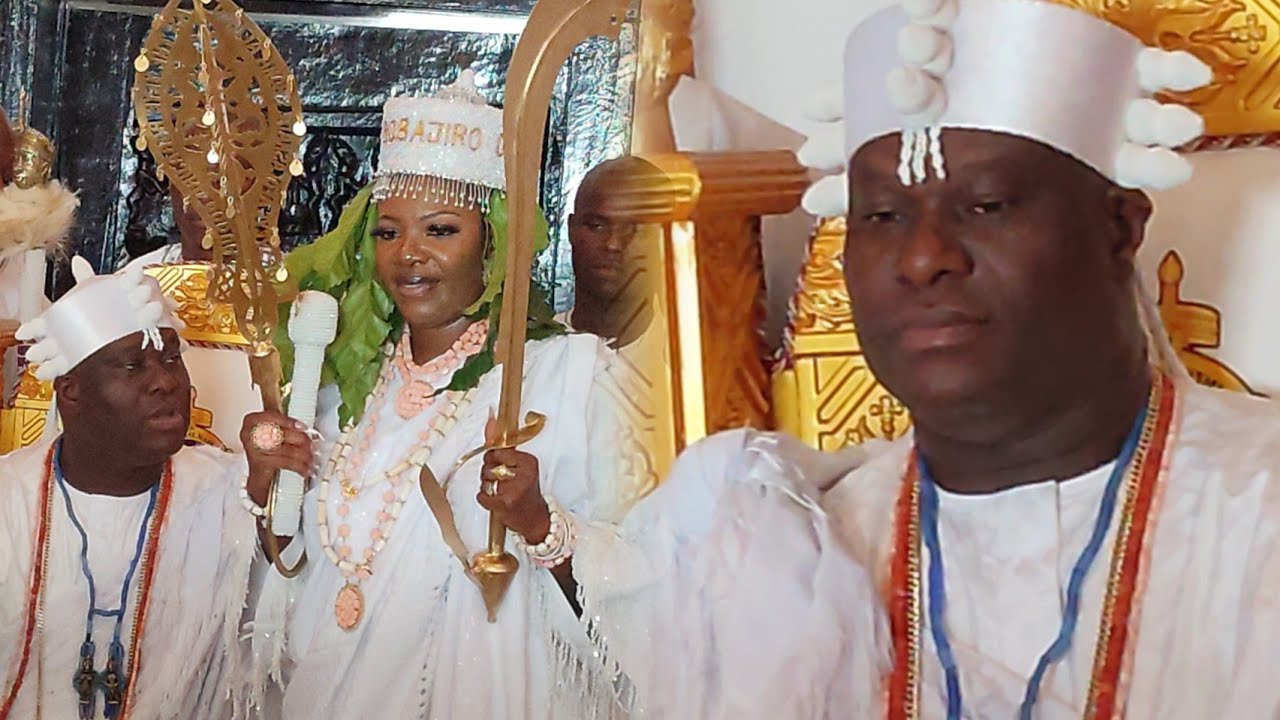 OONI OF IFE INSTALLS DR.AFOLASHADE SHONA AS YEYE BOBAJIRORO OODUA 