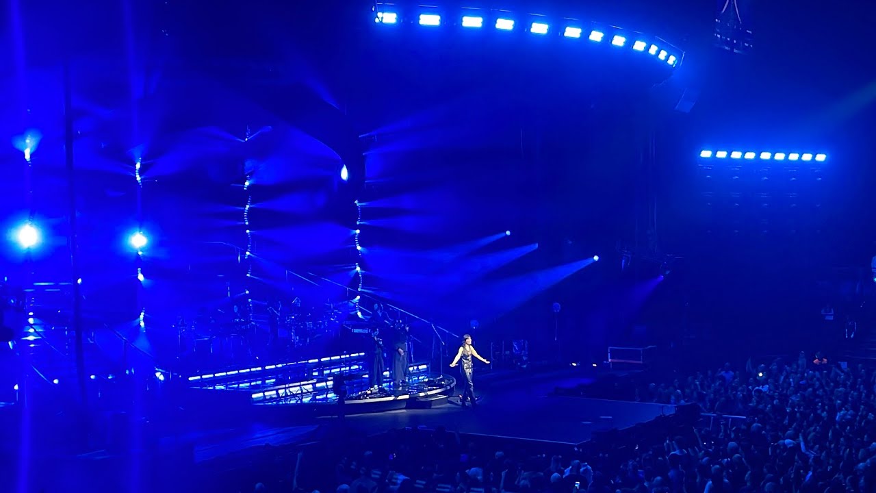 Clara Luciani - Ma sœur Live Paris Accor Arena 18.02.2026