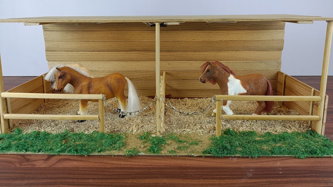 Miniature Horse Stable Diorama| DIY Horse Stable