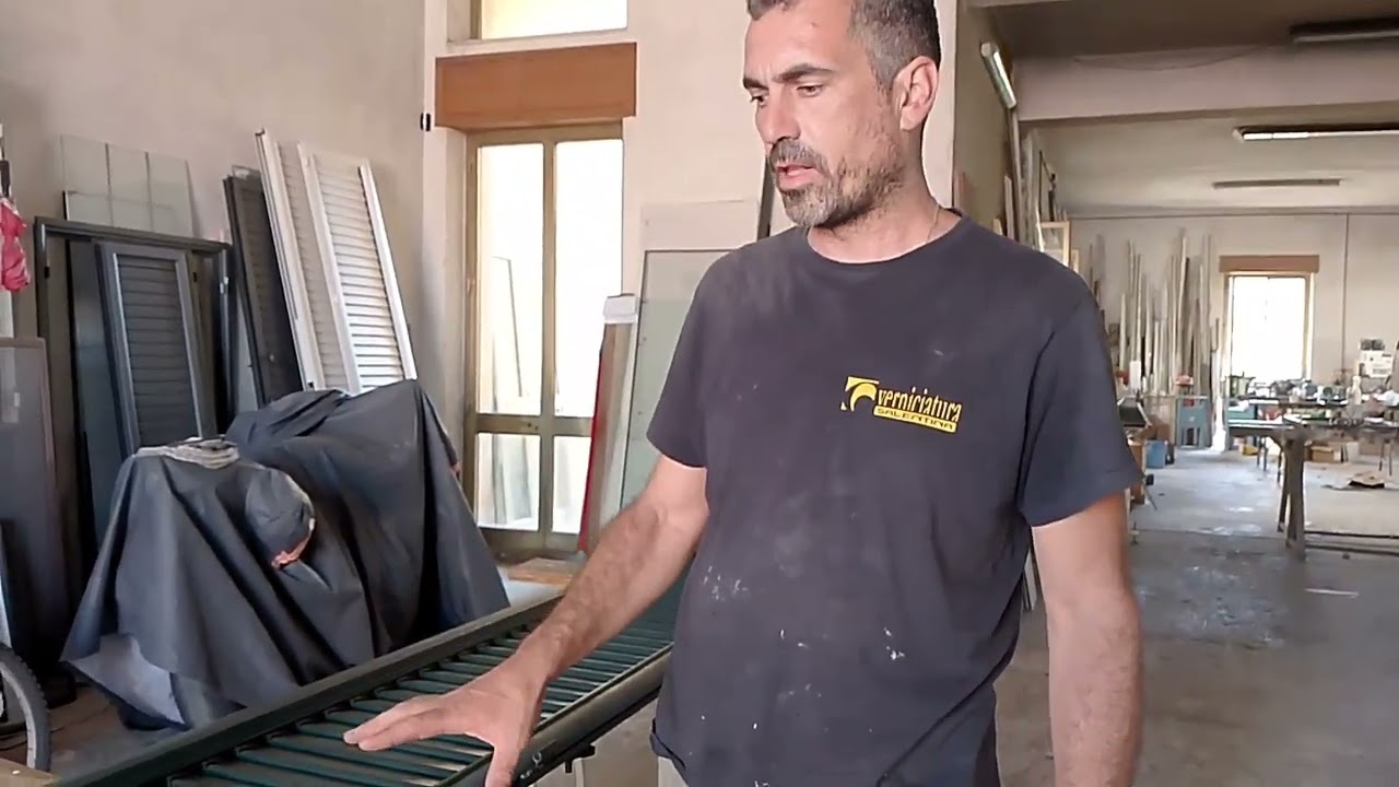Come Pulire Lucidare Ravvivare Rinnovare Persiane E Infissi In Alluminio Vernice Scolorita Dal Sole