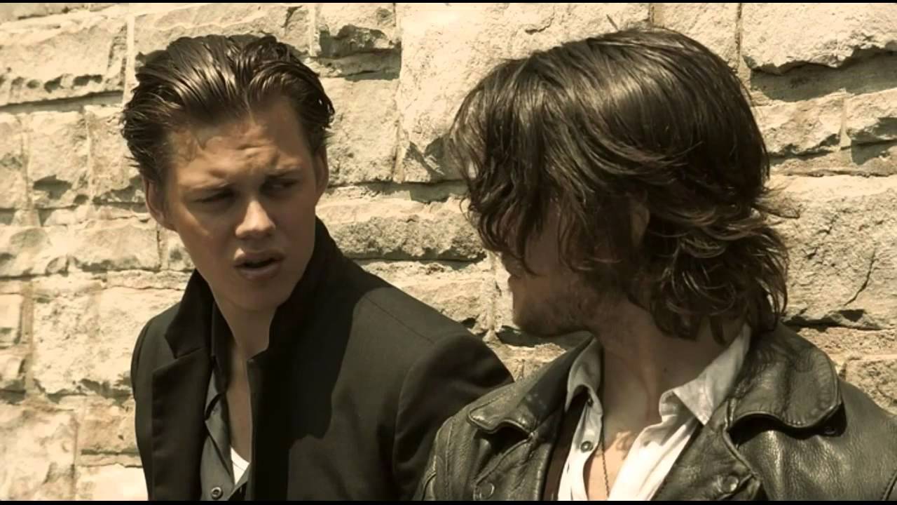 Hemlock Grove - Peter/Roman, Woodkid 