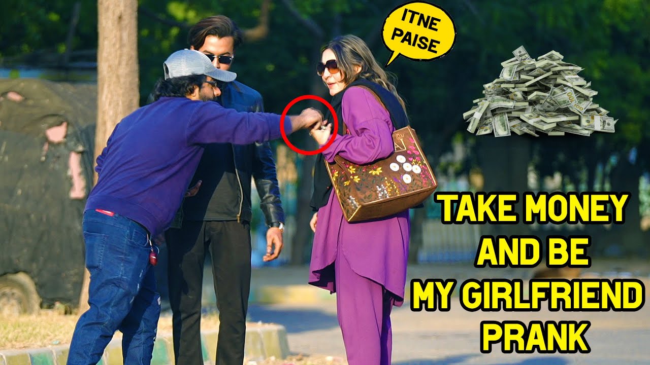 Rich Man Offering Money Prank | Pranks In Pakistan | Humanitarians
