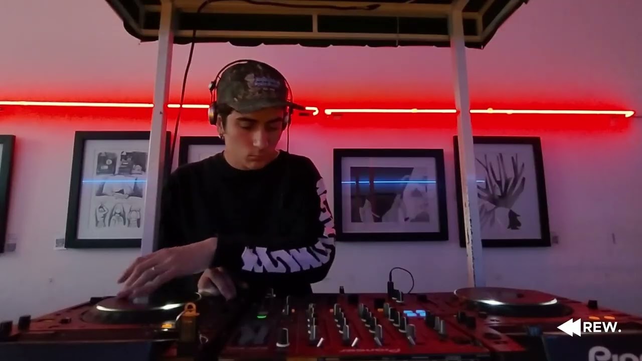 GunieGunie | Dub & Bass Music dj set x Coffee & Grooves