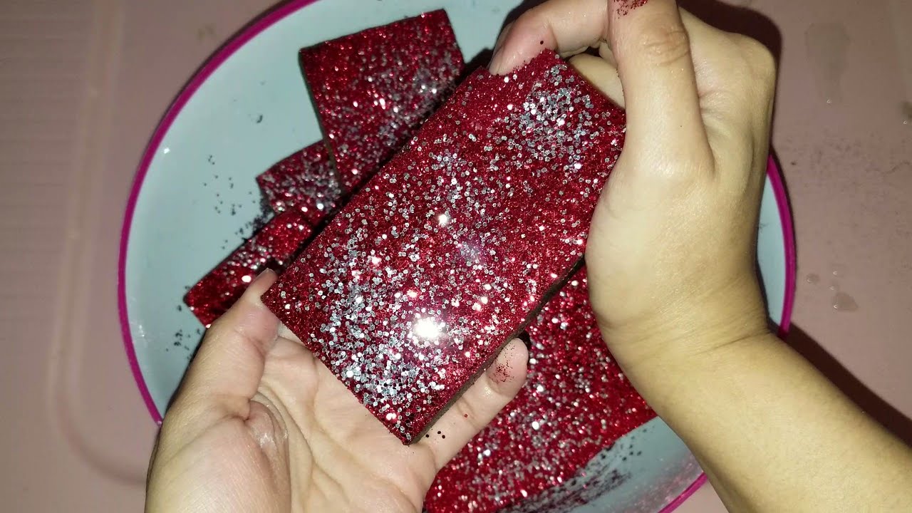 Soaked Floral Foam W/Red Glitter
