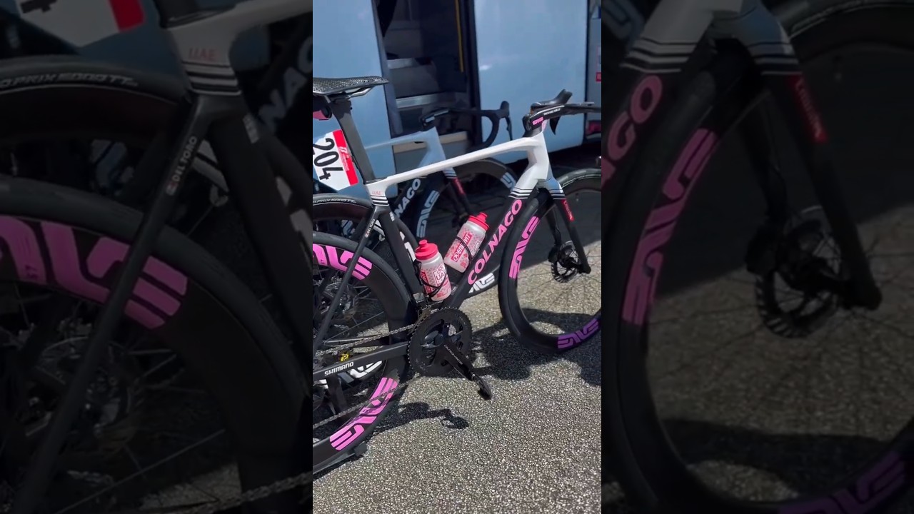Colnago V5Rs #MagliaRosa #DelToro #GirodItalia #Giro