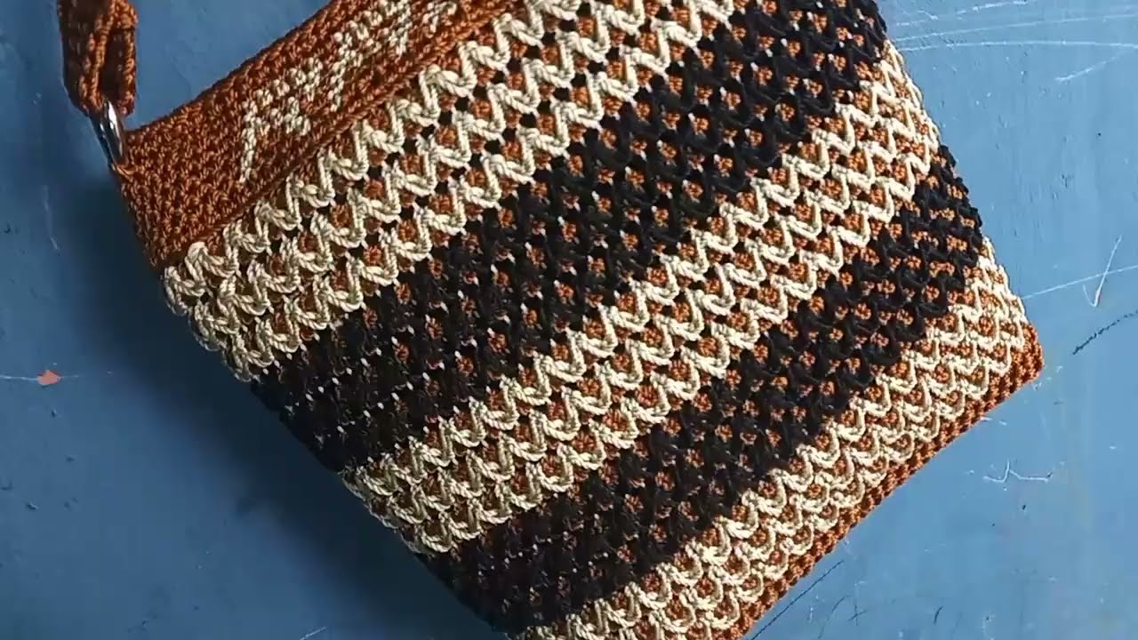 CROCHET.  Tas Rajut Jaring motif mata ikan
