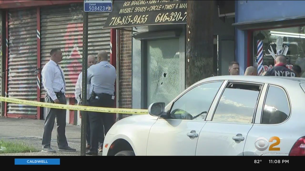 Police Searching For Suspects In Staten Island Hair Salon Shooting