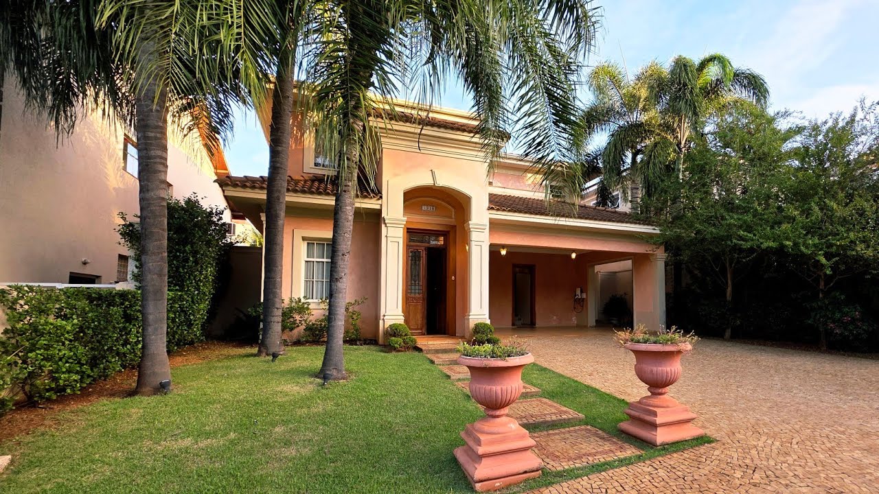 CASA NEOCLÁSSICA MOBILIADA  E DECORADA 4 QUARTOS, 3 SUITES- 480M²
