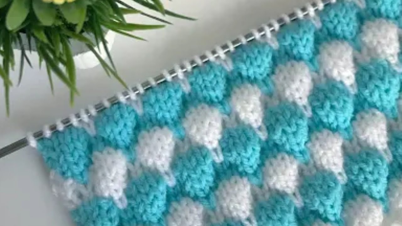 2 रंग का शानदार स्वेटर डिजाइन/Two Colour Sweater Design/Double Colour knitting/Do Rang ka design