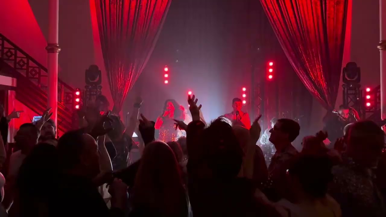 Uptown Avenue - gimme gimme