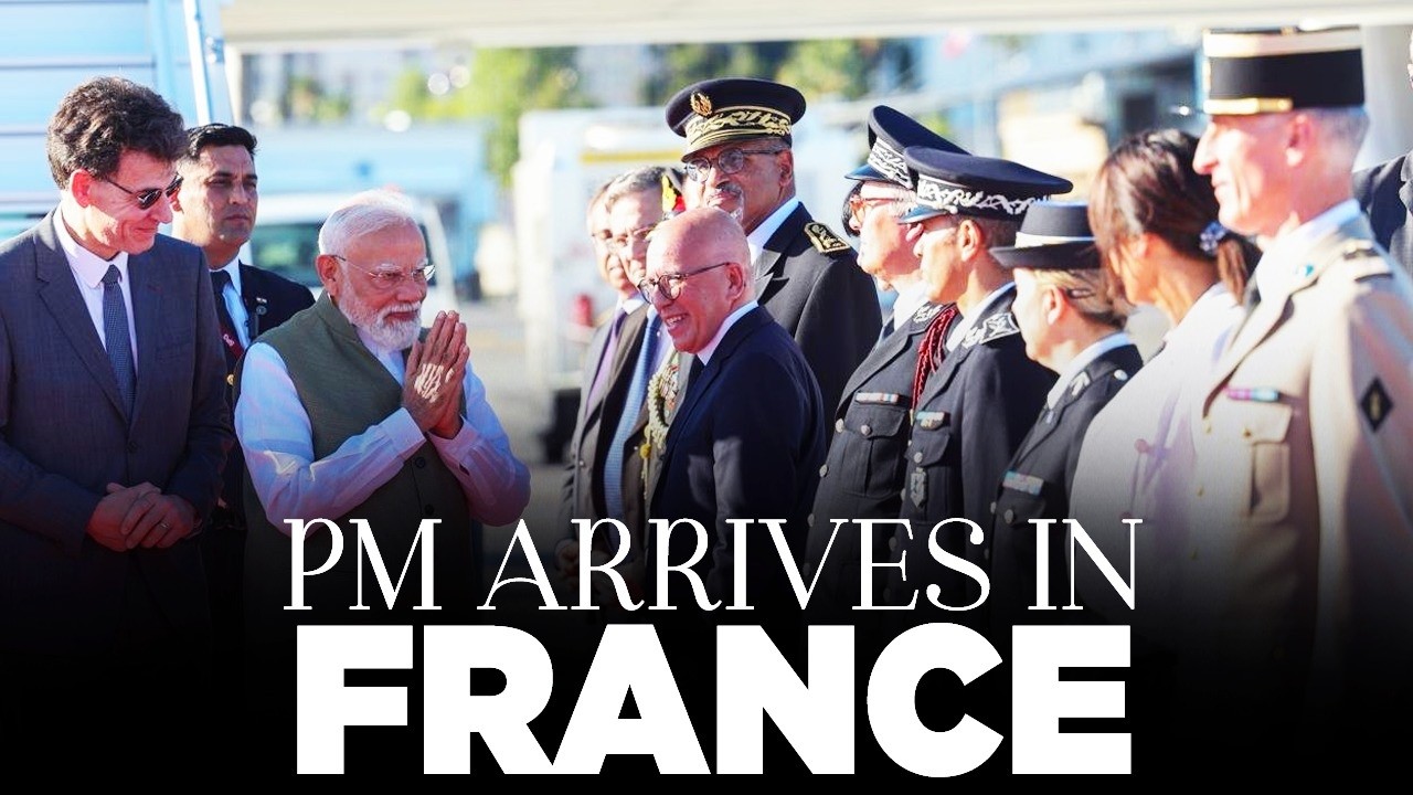 LIVE: PM Modi arrives in France