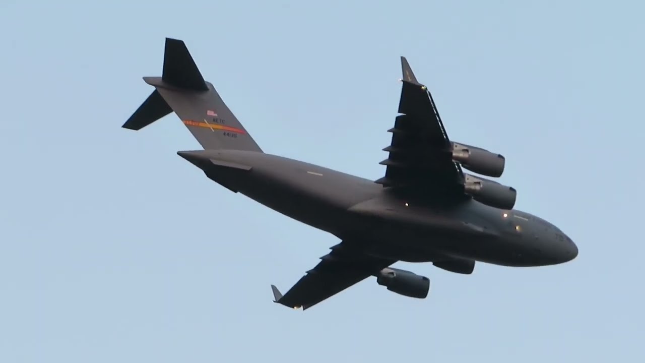 Evening Airshow London 2024 - KC135 & C17 Demo Team