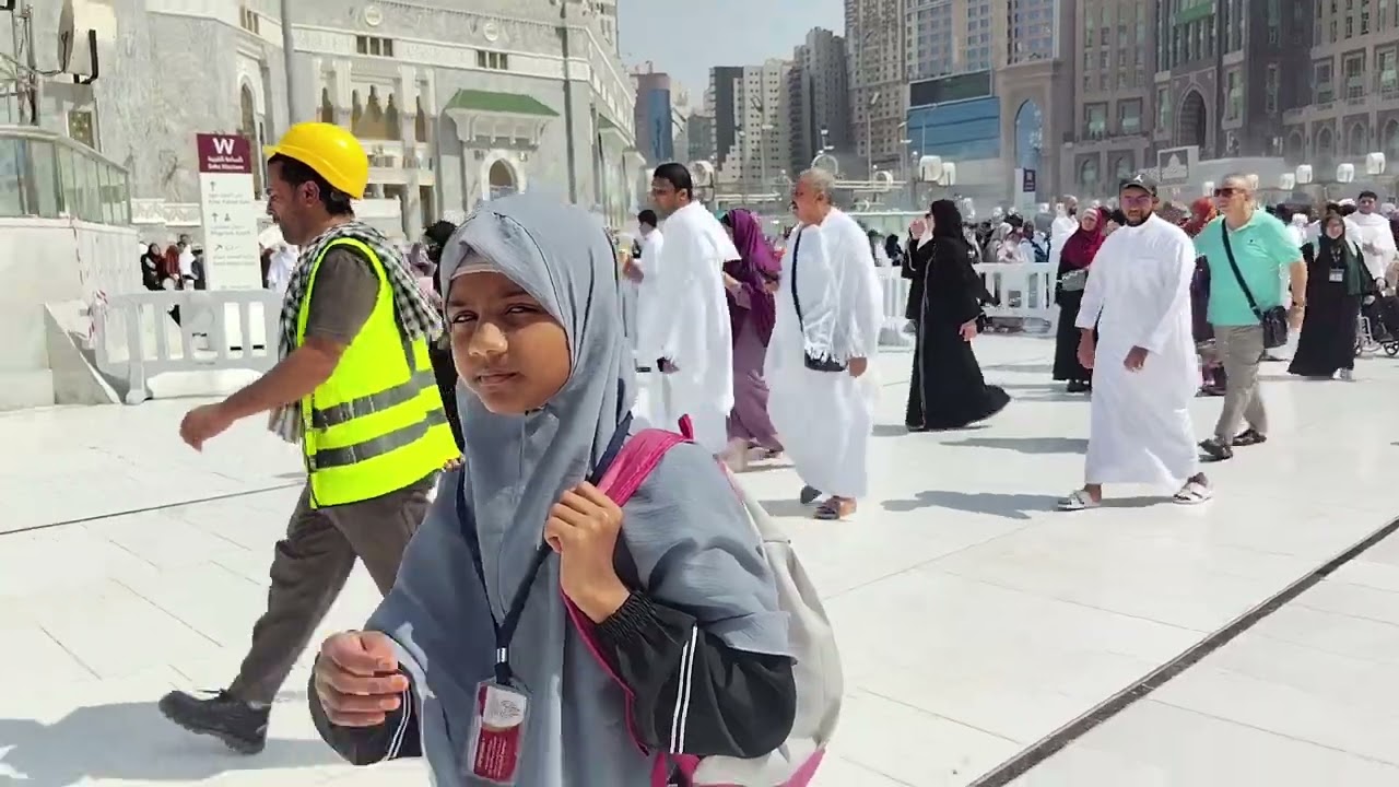 Masjid al-Haram - King Fahd Gate - No 79 near the Clock Tower - Naziya Sharif Sab Madkeshwar Dharwad