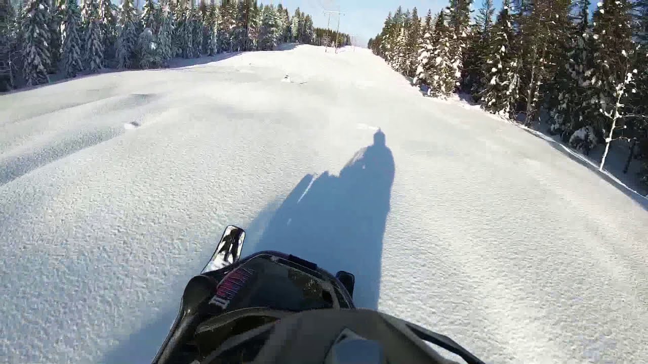 Yamaha VK540 in deep snow