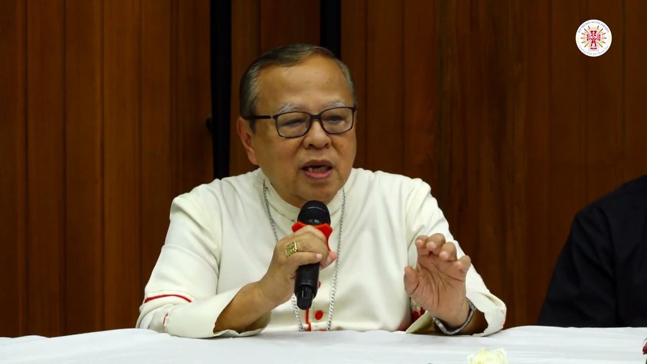 KONFERENSI PERS KARDINAL SUHARYO USKUP KEUSKUPAN AGUNG JAKARTA ATAS WAFATNYA PAUS FRANSISKUS