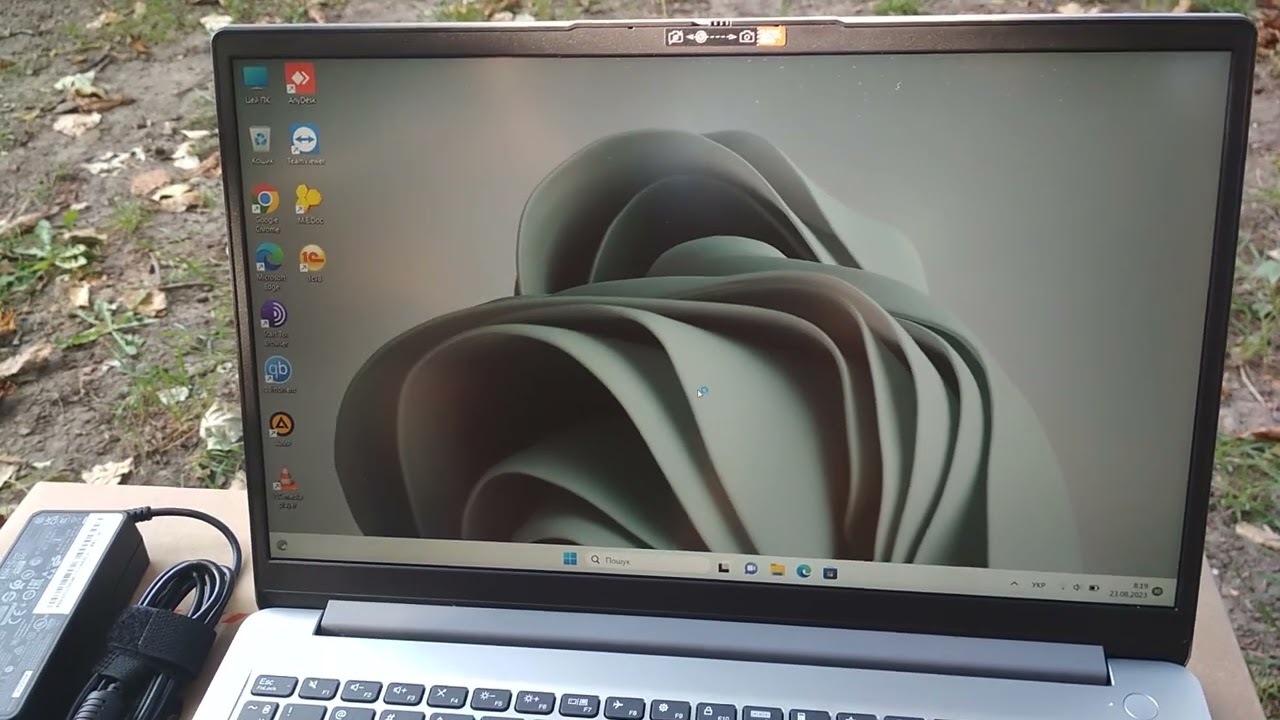 Огляд ноутбука Lenovo IdeaPad 1 15IAU7 (82QD009QRA) свіжак літа 2023 за 400$