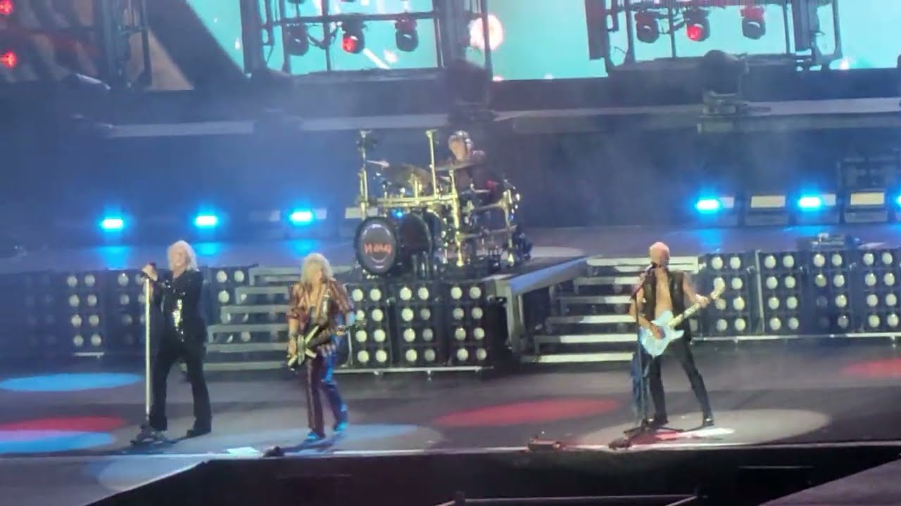 Def Leppard - Rock! Rock! (Till You Drop) - Live Citizens Bank Park