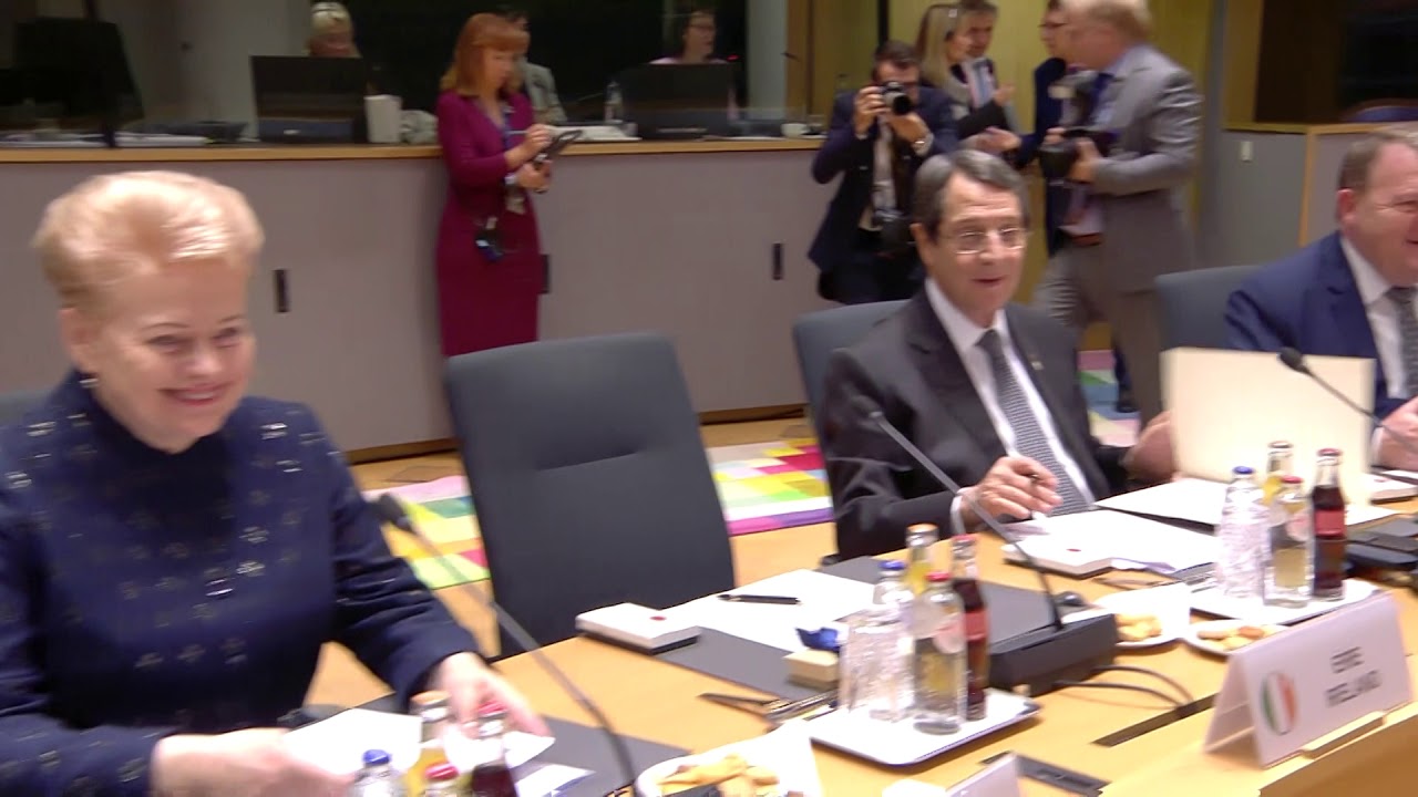 Theresa May and Jean-Claude Juncker Share Frosty Exchange Ahead of Brexit Summit
