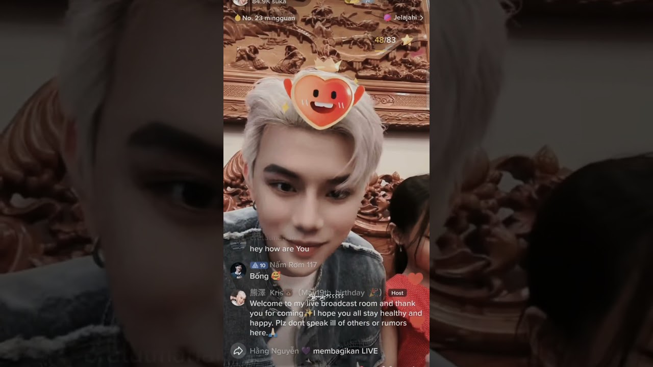 kriss sudah berada di rumah dat villa