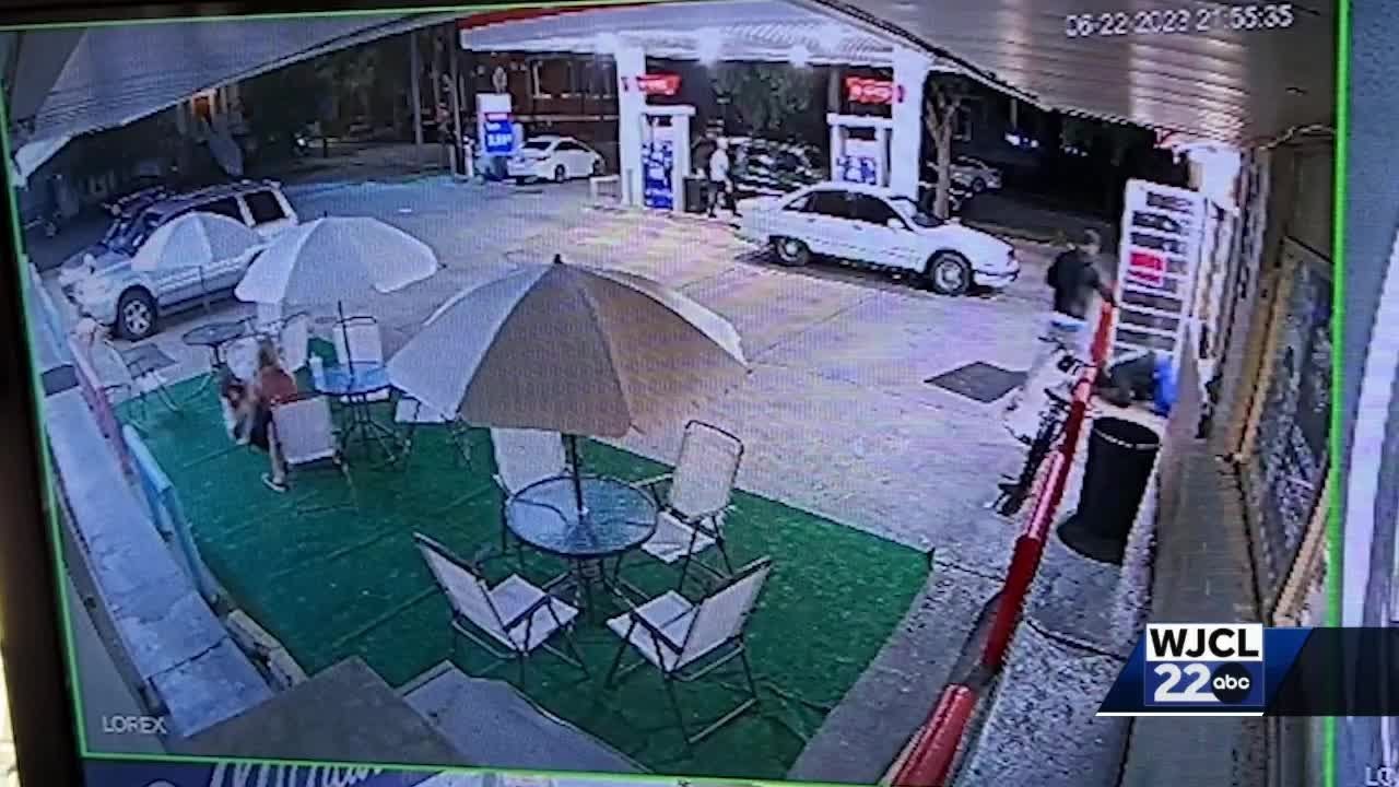 Security cams catch deadly Savannah gas station shooting