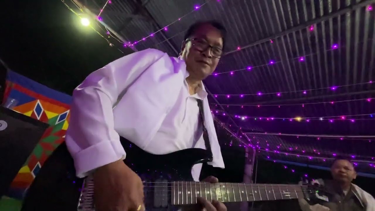 Viral Blues Guitar Jam in Dhoti & Kurta – Live Wedding Improv | Friday Jam #1