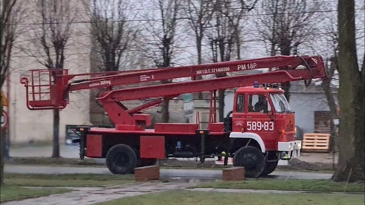 Alarmowo 589[E]83 SH-18 Star 200 Bumar z OSP Biała do drzewa