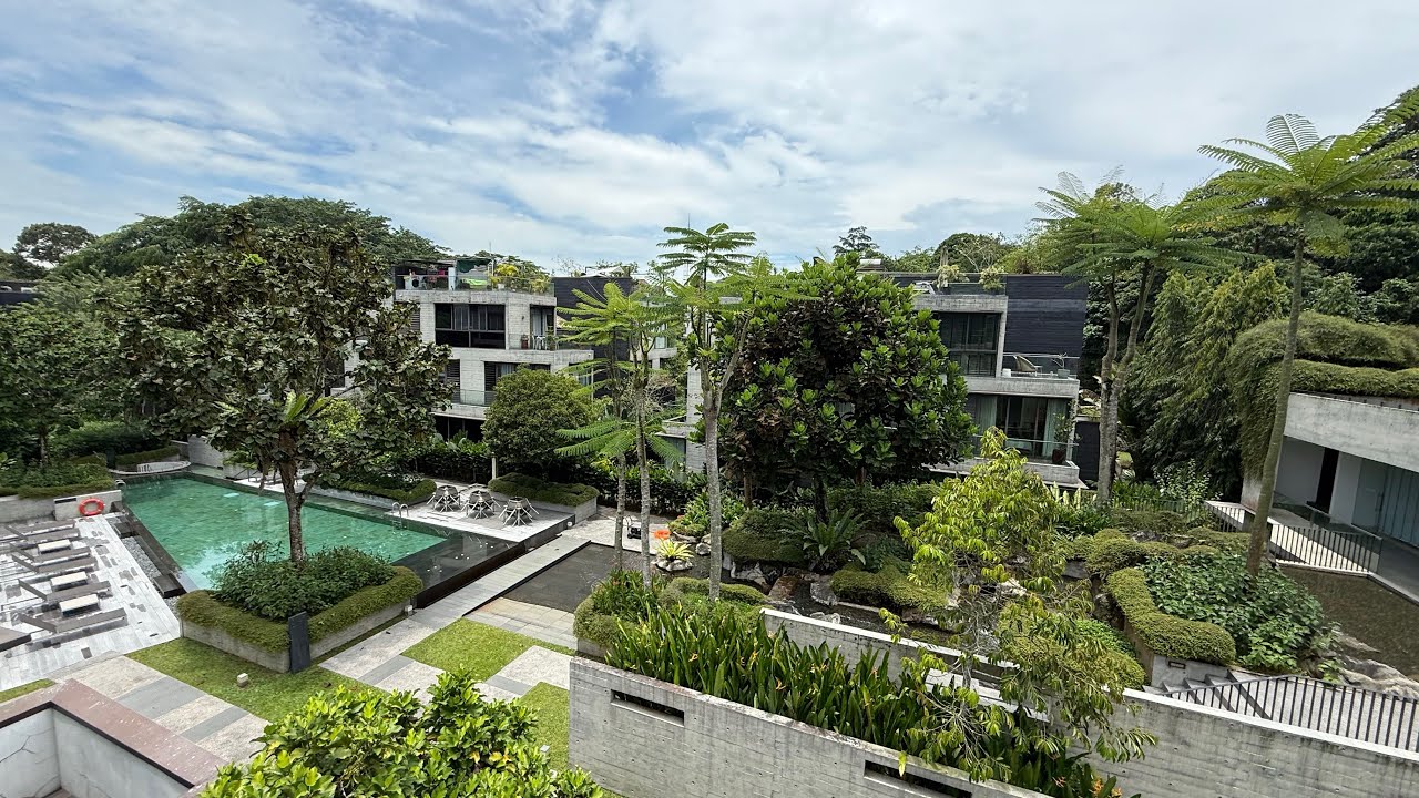 A rare strata-landed gem at the foot of Bukit Timah 🌿enjoy a life with Nature, Privacy and Luxury!! 