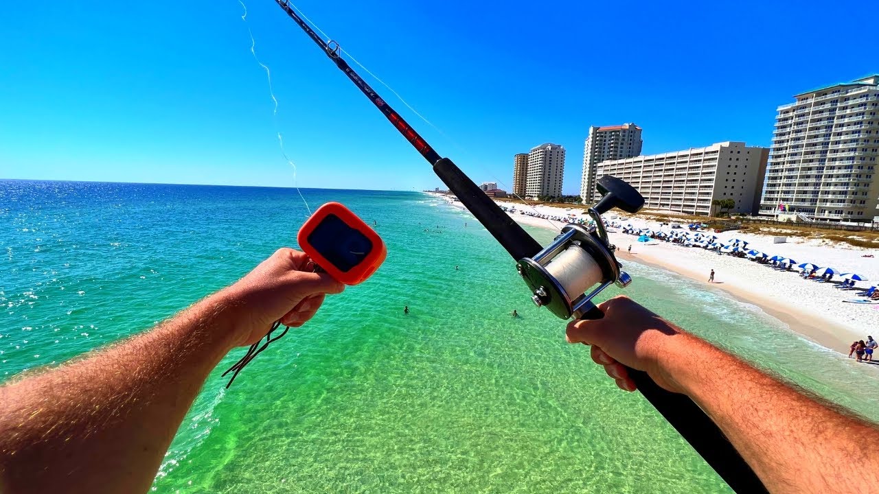 Забросил камеру GoPro под популярный рыболовный пирс (дикая природа)