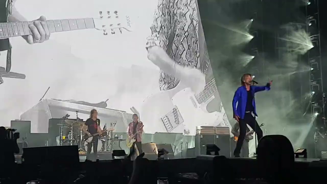 Rolling Stones Sixty Tour Madrid 1June 2022 Paint in Black