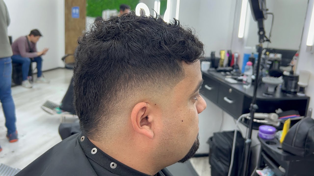 Corte Mohicano perfecto pasó a paso - Domina la técnica con Stiven Barber