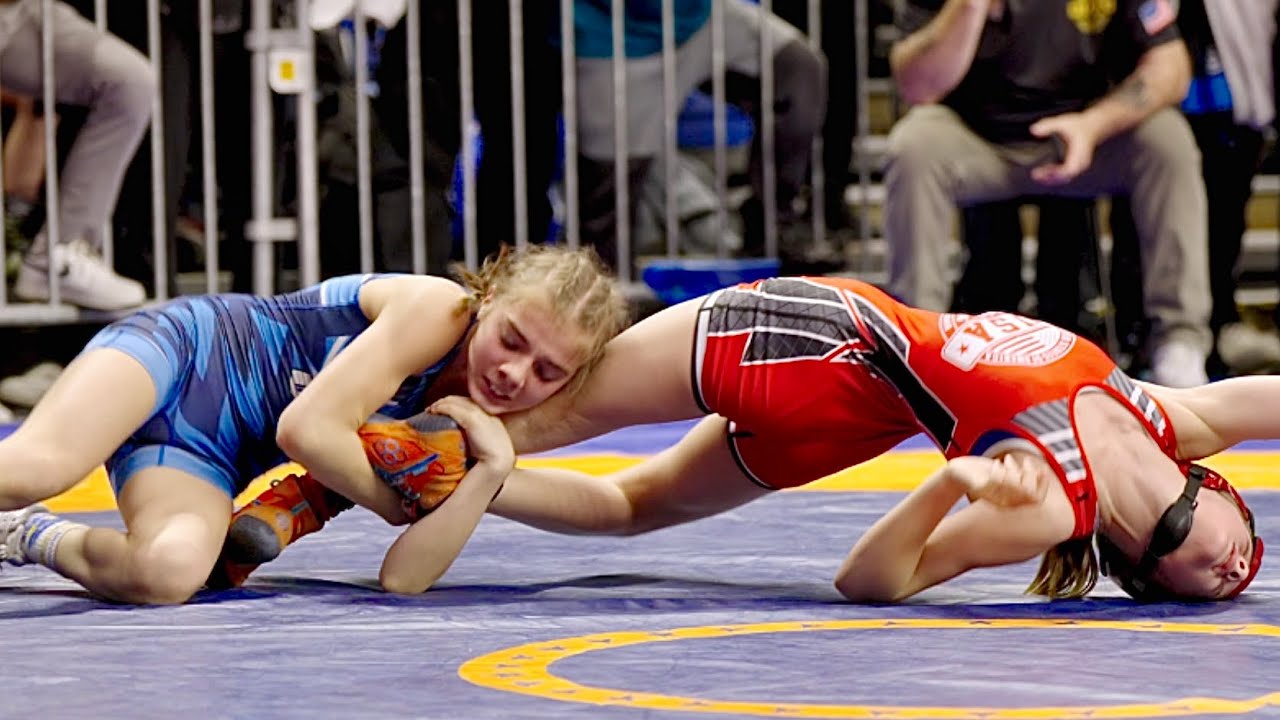 U13 Remi Downing (USA) vs Uliana Maksymovych (UKR) 40kg. Women girls youth wrestling. B-cam-man