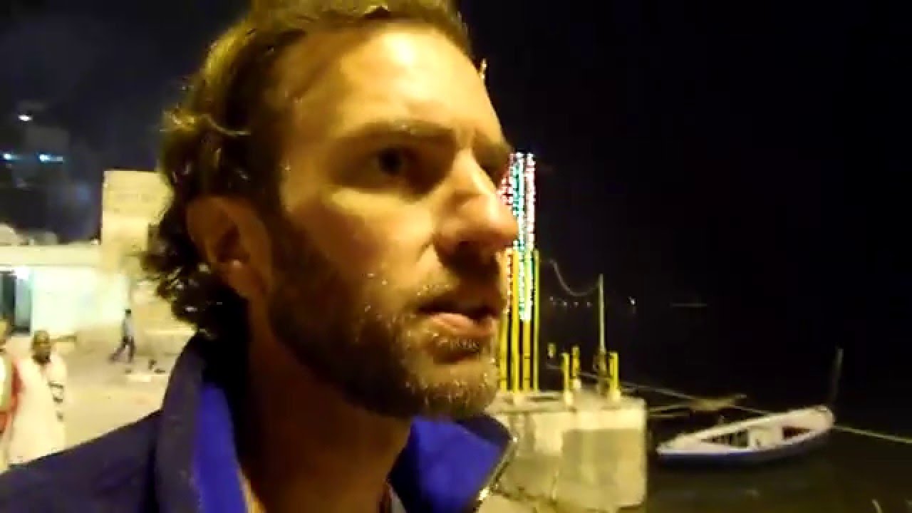 Exploring Incredible Varanasi, India & the Burning Ghats