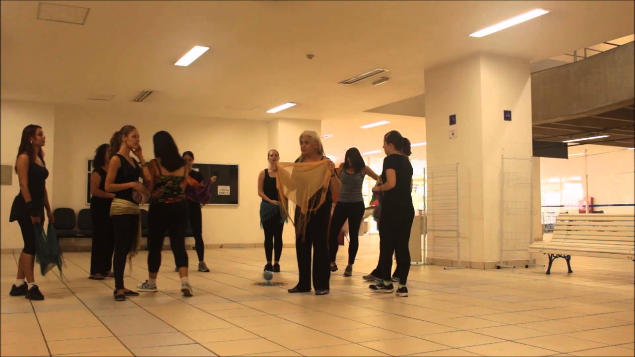 Aula de Danças Circulares 2015