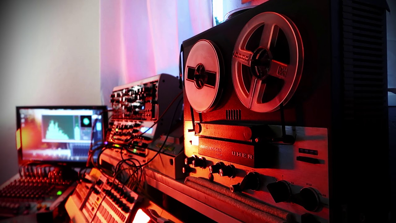 Bells & Crackles / Ambient Soundscape / Synthikat